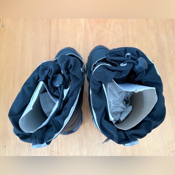 NWT Lands End Kid's Snow Flurry Boot | Size 12 - Picture 4 of 7